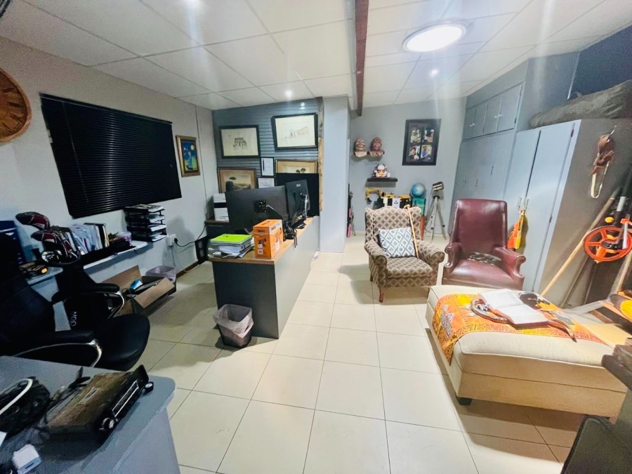 4 Bedroom Property for Sale in Bayswater Free State